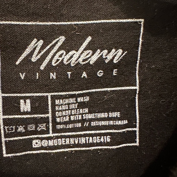 Modern Vintage Black Missy Elliot Graphic Tee - Picture 3 of 3